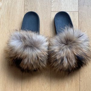 Detachable Fur Puff Slides